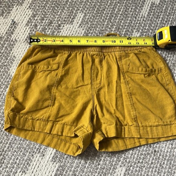 Old Navy Mustard Yellow Cargo Shorts with Elastic Waistband - Picture 3 of 5